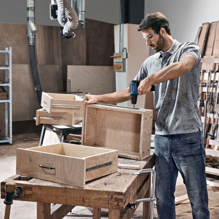 Bosch Бормашина винтоверт акумулаторна ударна с батерия и зарядно, 12 V, 2 Ah, 30 Nm, 1-10 мм, GSB 12V-30 Bosch Бормашина винтоверт акумулаторна ударна с батерия и зарядно, 12 V, 2 Ah, 30 Nm, 1-10 мм, GSB 12V-30