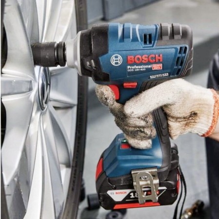 Bosch Гайковерт акумулаторен ударен 18 V, 5 Ah, 400 Nm, 1/2, GDS 18V-400 Bosch Гайковерт акумулаторен ударен 18 V, 5 Ah, 400 Nm, 1/2, GDS 18V-400