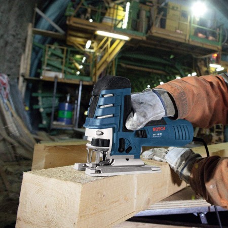 Bosch Трион прободен (зеге) електрически с плавно регулиране 780 W, 500-3100 хода/мин, 26 мм, GST 150 CE Bosch Трион прободен (зеге) електрически с плавно регулиране 780 W, 500-3100 хода/мин, 26 мм, GST 150 CE