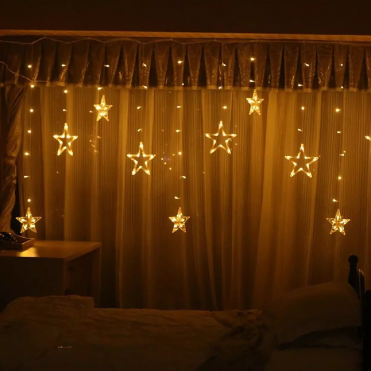 Коледни звезди с LED светлини Коледни звезди с LED светлини