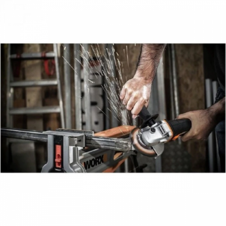 Ъглошлайф акумулаторен Worx WX800 2 х Li-ion 20V 2Ah Ъглошлайф акумулаторен Worx WX800 2 х Li-ion 20V 2Ah