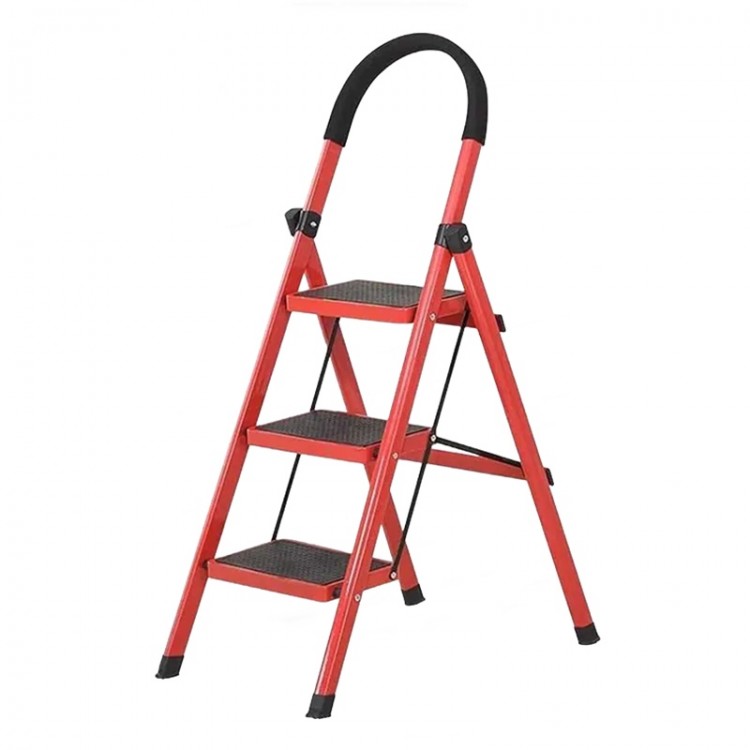 Сгъваема домакинска, строителна метална стълба с 3 стъпала 20 х 30 см Сгъваема домакинска, строителна метална стълба с 3 стъпала 20 х 30 см