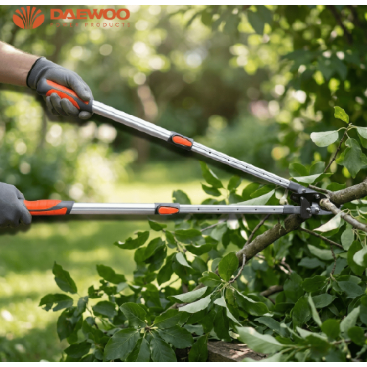 Телескопична ножица за клони с тресчотъчен механизъм Daewoo DAHW-RBL103TL, 508–826 мм