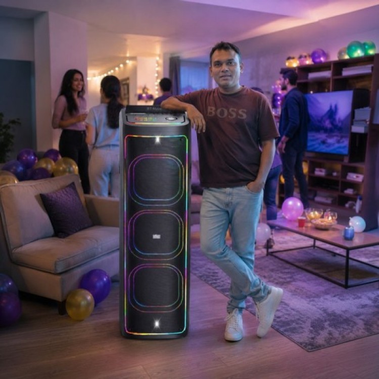 МОЩНА ПАРТИ КОЛОНА BTS-2272 С ТРИ 12-ИНЧОВИ ГОВОРИТЕЛЯ И 2 МИКРОФОНА